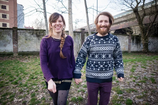 Jonge hipster cuople liefhebbers — Stockfoto