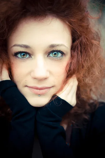 Curly hair woman — Stock Photo, Image