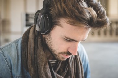 İşadamları tablet kullanma