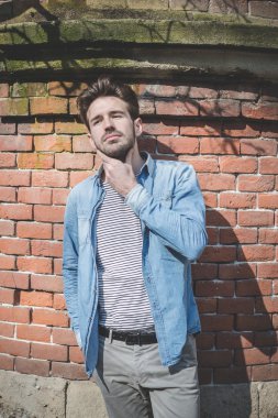 moda model adam