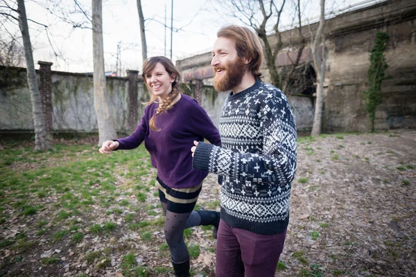 Bederní pár milenců — Stock fotografie