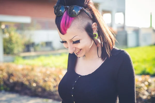 Punk donker meisje — Stockfoto