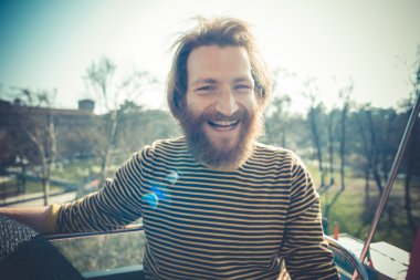 yakışıklı hipster adam