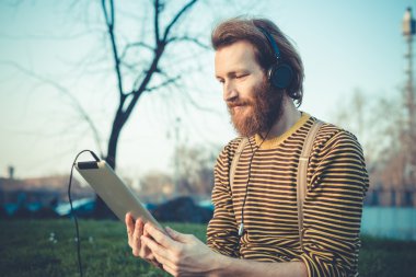 hipster adam tablet kullanma