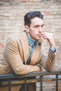 moda model adam