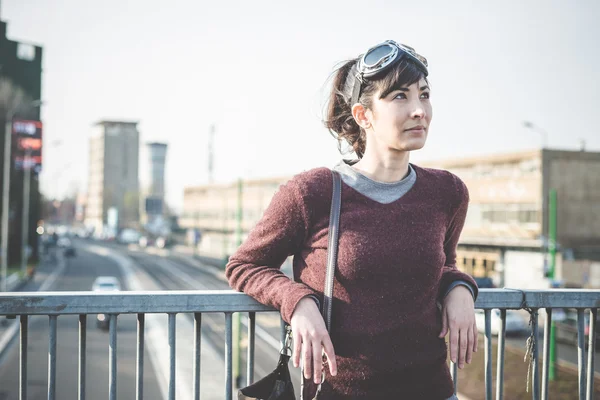 Mujer con gafas de aviador —  Fotos de Stock