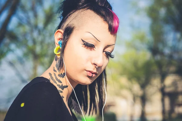 Punk listening music — Stock Photo, Image