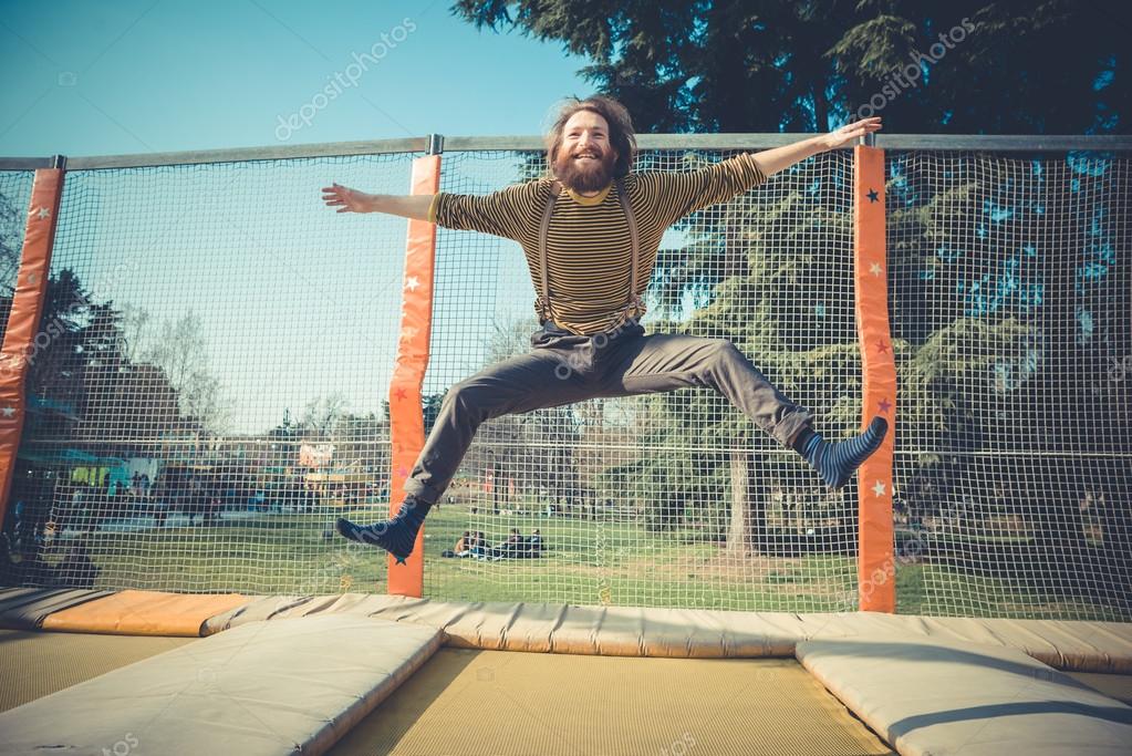 enhed Tomat Legeme Man jumping on trampoline Stock Photo by ©peus 44713559