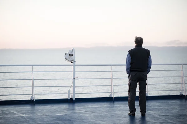 People back looking sea landscape — Stock Photo, Image