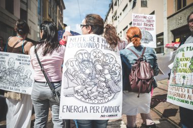 işçi günü Milano'da düzenlenen