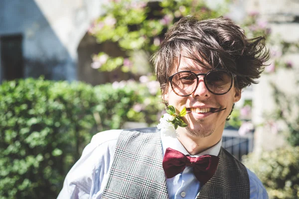 Jovem hipster homem elegante — Fotografia de Stock