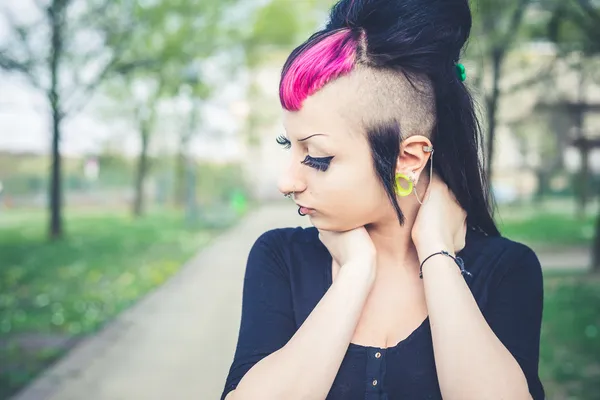 Beautiful punk girl — Stock Photo, Image