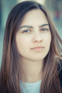 Genç güzel kadın.