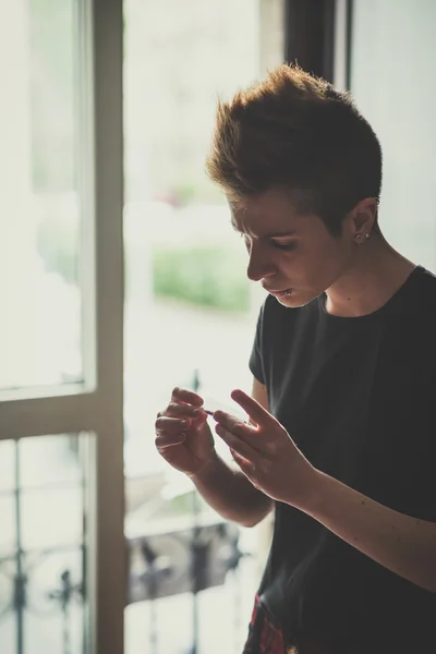 Lesbian  woman smoking — Stock Photo, Image