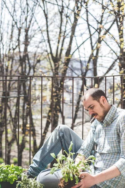 şık yakışıklı Bahçe