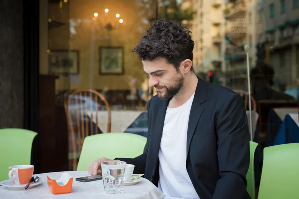 Guapo hipster hombre moderno — Foto de Stock