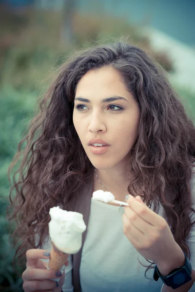 Beautiful curly long brunette hair moroccan woman — Stock Photo, Image