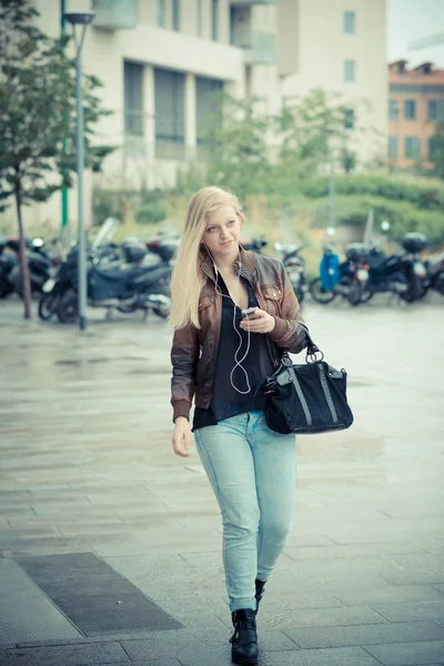 Beautiful young blonde woman — Stock Photo, Image