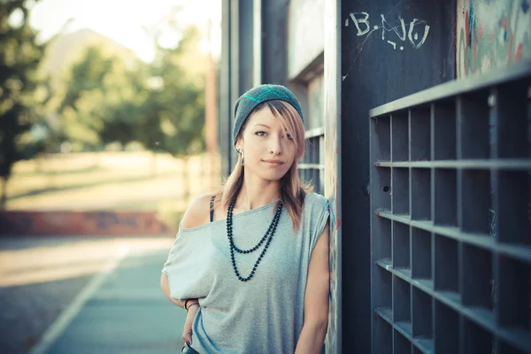 Young beautiful model woman — Stock Photo, Image