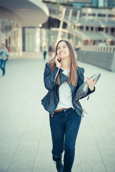 Young beautiful woman calling — Stock Photo, Image