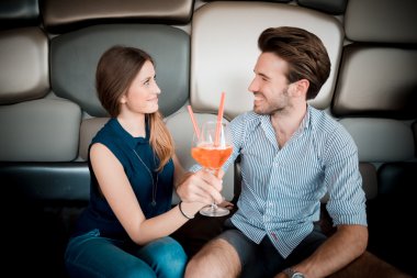 genç güzel bir çift aşık