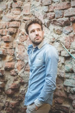 genç yakışıklı moda model man