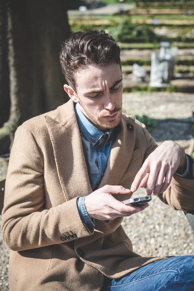 Junge hübsche Mode Modell Mann — Stockfoto