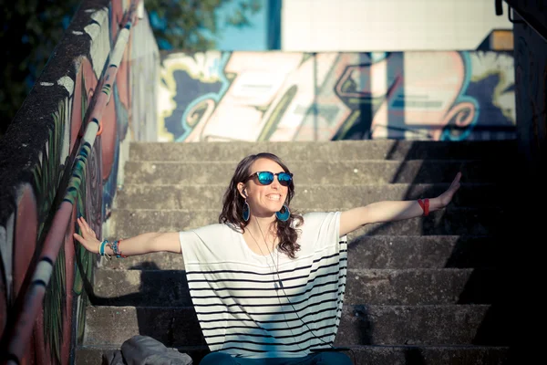 Mujer con teléfono inteligente —  Fotos de Stock