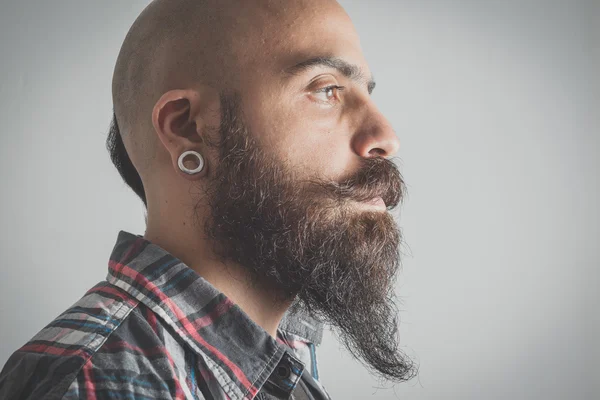 Hipster long barbu et moustache homme — Photo