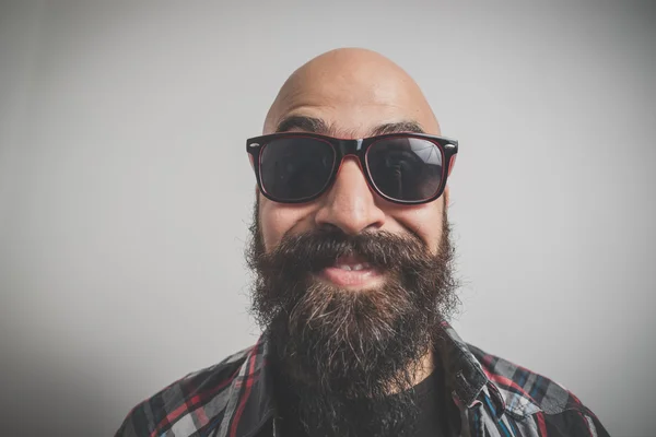 Hipster barbuto lungo e baffi uomo — Foto Stock