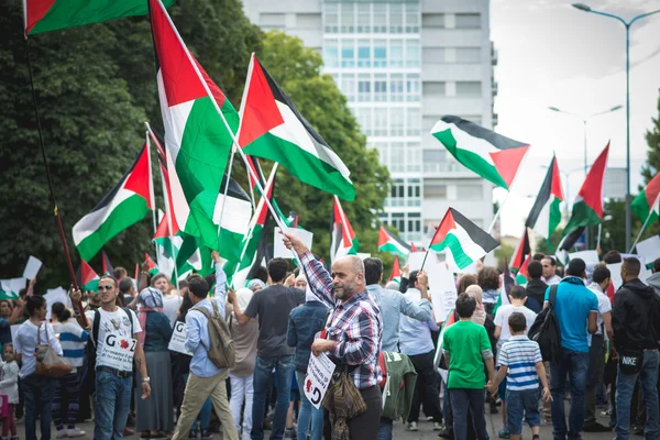 Manifestacja pro palestyny w Mediolanie w dniu 26 lipca 2014 r. — Zdjęcie stockowe
