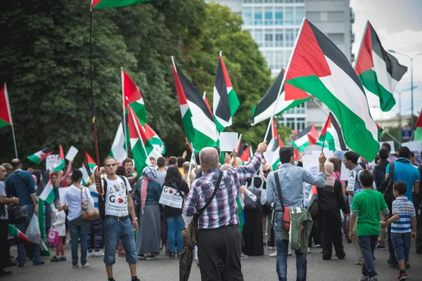 Manifestação pró-palestina em milão em 26 de julho de 2014 — Fotografia de Stock