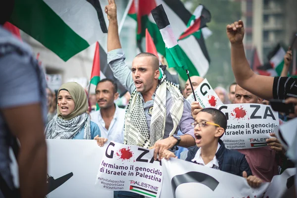 Manifestação pró-palestina em milão em 26 de julho de 2014 — Fotografia de Stock