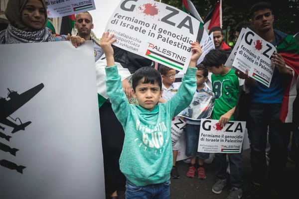Pro palestine manifestation i milan juli, 26 2014 - Stock-foto