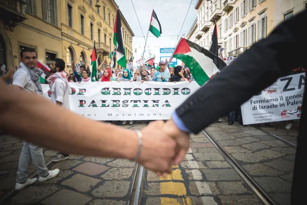 Про-палестинські прояви в мілані на дзюлі, 26 2014 — стокове фото