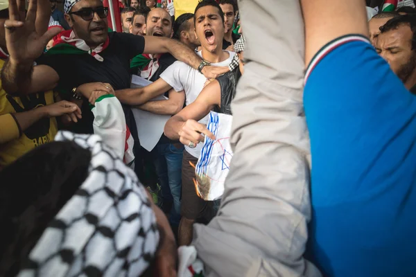 Pro palestinsk manifestation i milan den 26 juli 2014 — Stockfoto