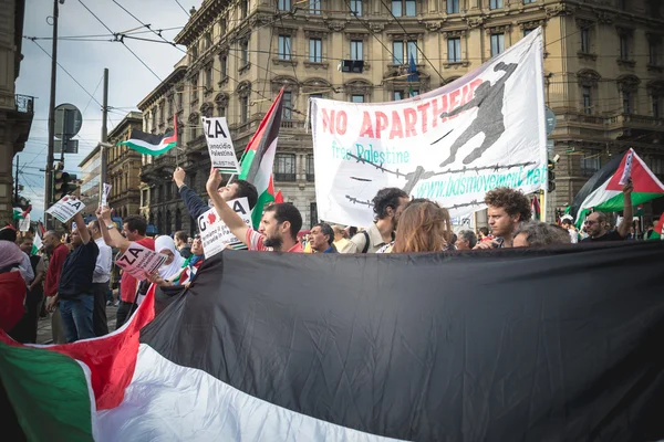 Pro palestinsk manifestation i milan den 26 juli 2014 — Stockfoto