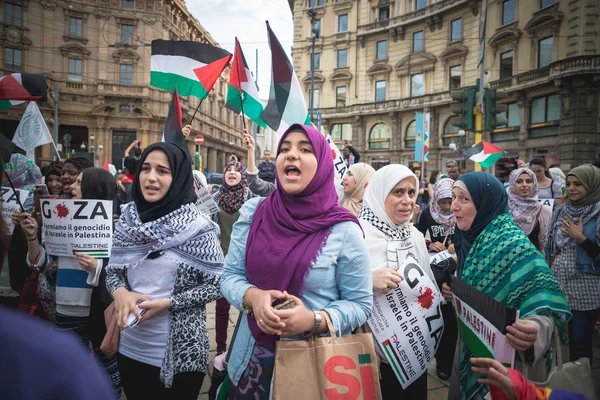 Propalestinní manifestace v milánštině v červenci, 26 2014 — Stock fotografie