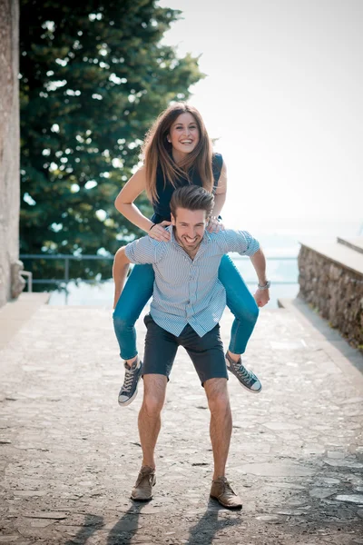 Junge schöne Paar Liebhaber — Stockfoto