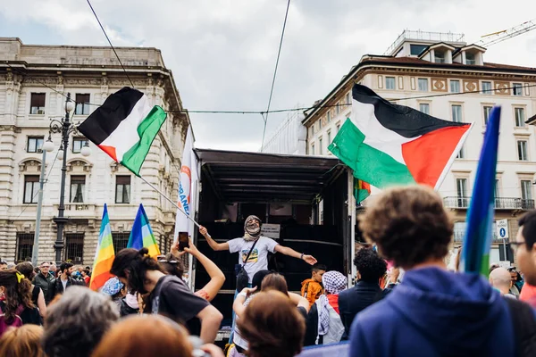 Milan Italy April 2022 People Took Streets Milan Celebrate Anniversary — Zdjęcie stockowe