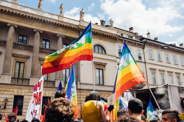 Milan Italy April 2022 Peace Flag Waving Milan Celebratio Anniversary — Stock Photo, Image