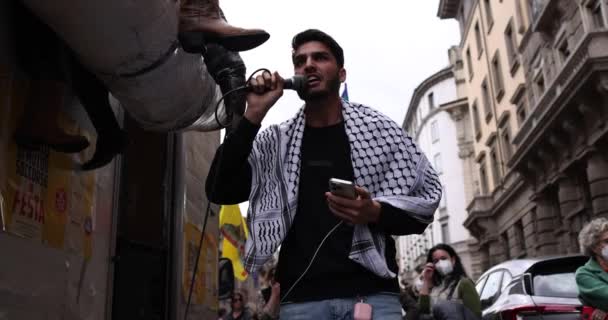 Milan Italy April 2022 People Took Streets Milan Celebrate Anniversary — Vídeos de Stock