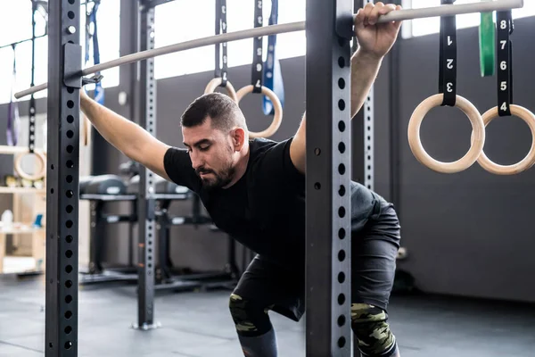 Young Adult Man Indoors Gym Training Exercising Weight Lifting — Stock Fotó