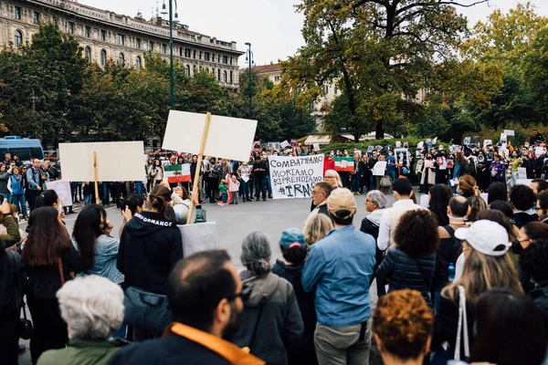 Millan Italië September 2022 Protesteerders Demonstreren Castello Sforzesco Milaan Italië — Stockfoto