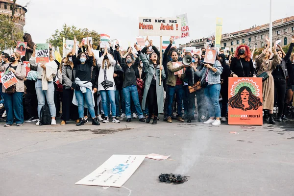 Millan Italië September 2022 Protesteerders Demonstreren Castello Sforzesco Milaan Italië — Stockfoto