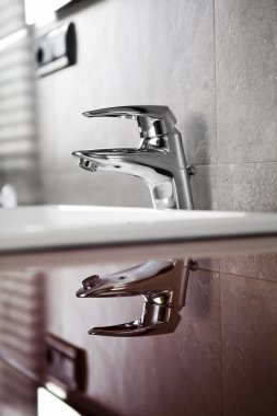 banyo musluk sefletion simetrik