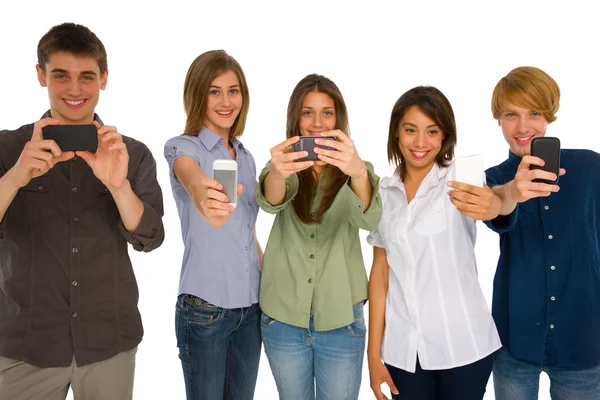 Adolescentes con smartphone — Foto de Stock