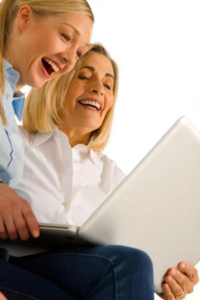 Familia usando pc tableta — Foto de Stock