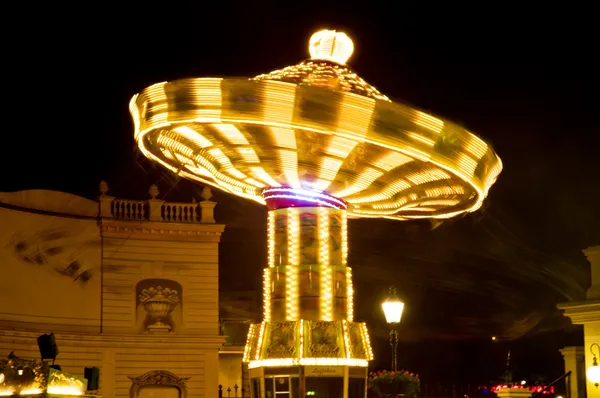 Karusell i rörelse i prater, Wien — Stockfoto