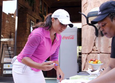 ormanda cheyenne pro golfçü